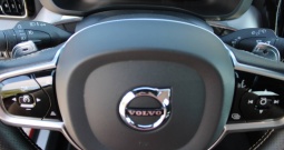 Volvo XC60 T8 Recharge AWD R-Design *PANORAMA, LED, NAVIGACIJA*