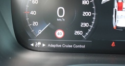 Volvo XC60 T8 Recharge AWD R-Design *PANORAMA, LED, NAVIGACIJA*