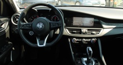 Alfa Romeo Giulia 2.2 Mjt AUTOMATIK 190ks *NAVIGACIJA, KAMERA*