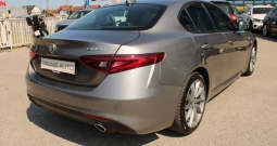 Alfa Romeo Giulia 2.2 Mjt AUTOMATIK 190ks *NAVIGACIJA, KAMERA*