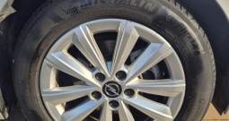 Opel Astra buissnes edition 2023.g.