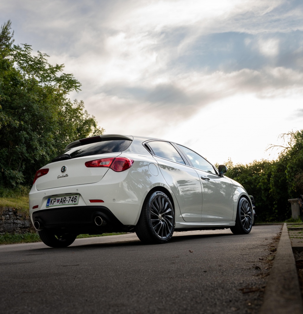 Alfa Romeo Giulietta 1750 Quadrifoglio Verde