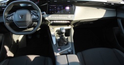 Peugeot 308 1.2 Puretech *NAVIGACIJA, LED*