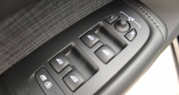 Volvo XC60 B4 2.0D AUTOMATIK *LED, NAVIGACIJA, KAMERA*