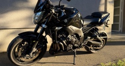 Yamaha FZ1 Black Edition
