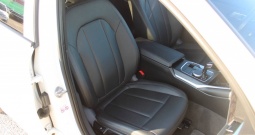 BMW serija 3 330e Touring *LED, PANORAMA, NAVIGACIJA*