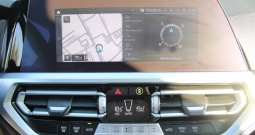BMW serija 3 330e Touring *LED, PANORAMA, NAVIGACIJA*