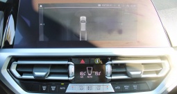 BMW serija 3 330e Touring *LED, PANORAMA, NAVIGACIJA*