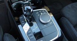 BMW serija 1 118i M Paket *HARMAN KARDON, LED, NAVIGACIJA, KAMERA*