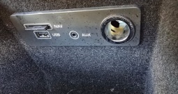 Jaguar XF 2.0d, xenon, kožna sjedala, krovni otvor. Veliki servis