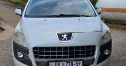 Peugeot 3008 1,6 HDI premium