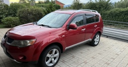 Mitsubishi Outlander 2,0 DID 4x4, 7 sjedala