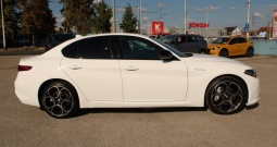 Alfa Romeo Giulia 2.2 MJT Veloce AUTOMATIK 210ks *NAVIGACIJA, LED, KAMERA*