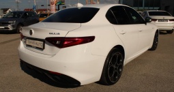 Alfa Romeo Giulia 2.2 MJT Veloce AUTOMATIK 210ks *NAVIGACIJA, LED, KAMERA*