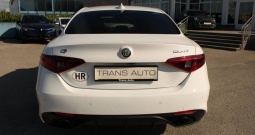 Alfa Romeo Giulia 2.2 MJT Veloce AUTOMATIK 210ks *NAVIGACIJA, LED, KAMERA*