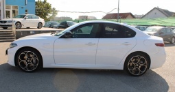 Alfa Romeo Giulia 2.2 MJT Veloce AUTOMATIK 210ks *NAVIGACIJA, LED, KAMERA*