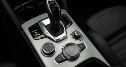 Alfa Romeo Stelvio 2.2 MJT Q4 Veloce 210ks AUTOMATIK *LED, NAVIGACIJA, KAMERA*