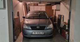 Toyota Corolla 1.4 VVT-i 2003, garažiran