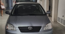Toyota Corolla 1.4 VVT-i 2003, garažiran