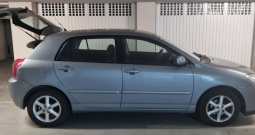 Toyota Corolla 1.4 VVT-i 2003, garažiran