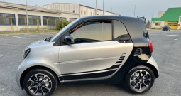 Smart fortwo coupe 0.9 turbo limited full *panorama koža led * navi***