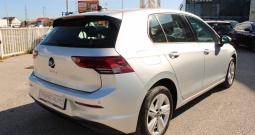 VW Golf VIII 2.0 TDi *LED, NAVIGACIJA, KAMERA*