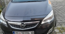 Astra karavan veliki I mali servis uradeni 4 nove gume