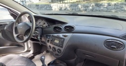 Ford focus 1.6 benzin HITNO!!