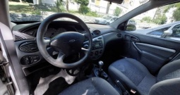 Ford focus 1.6 benzin HITNO!!