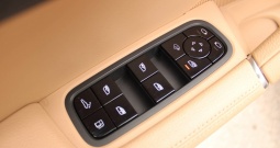 Porsche Cayenne 3.0 V6 E-Hybrid *PANORAMA, LED, NAVIGACIJA*