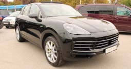 Porsche Cayenne 3.0 V6 E-Hybrid *PANORAMA, LED, NAVIGACIJA*