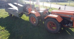 Antonio Carraro 4x4 sa prikolicom, odličan