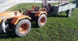 Antonio Carraro 4x4 sa prikolicom, odličan