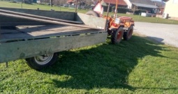 Antonio Carraro 4x4 sa prikolicom, odličan