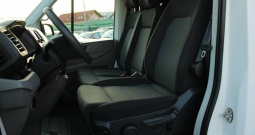 VW Crafter 2.0 TDi 140ks *3 sjedala*