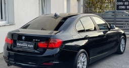 Bmw serija 3 318 D •• lci •• kao nova, full oprema, navigacija ••