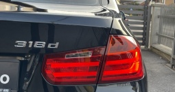 Bmw serija 3 318 D •• lci •• kao nova, full oprema, navigacija ••