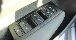 Volvo XC40 T5 Plug-in Hybrid AUTOMATIK *LED, NAVIGACIJA, KAMERA