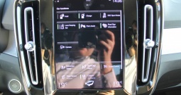 Volvo XC40 T5 Plug-in Hybrid AUTOMATIK *LED, NAVIGACIJA, KAMERA