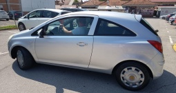 Opel Corsa 1.3 dizel, reg. 10.2026.