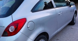 Opel Corsa 1.3 dizel, reg. 10.2026.