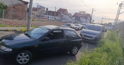 Prodajem Mazdu 323-P 1.3 (54 kW), hatchback