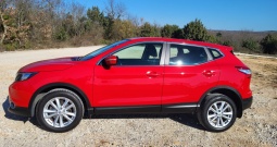 Nissan Qashqai 1.5 dCi, napravljen veliki servis, dupli set guma