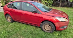 Prodaja Ford Focus 1.6 2008.god
