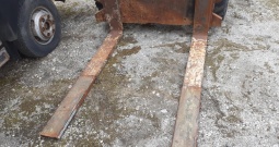 Terenski viličar Herkules diže 2.5 tone