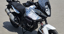KTM 1290 Super Adventure T, 1301 cm3, 160 KS, puno dodatne opreme