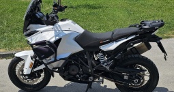 KTM 1290 Super Adventure T, 1301 cm3, 160 KS, puno dodatne opreme