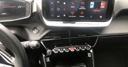 PEUGEOT 2008 GT 1,2 PURETECH 130 EAT8