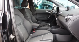 Audi A1 1,6 TDi *s-line* navigacija* alu 18 * xenon + led * 1. Vl