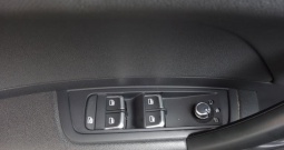 Audi A1 1,6 TDi *s-line* navigacija* alu 18 * xenon + led * 1. Vl